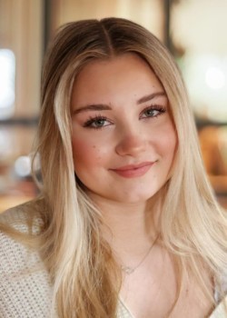 Malaya Bäck