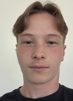 Foto Alexander Patrick Tomasovich Garagan